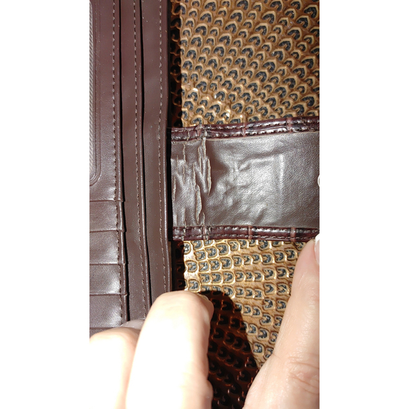 Brighton Wallet - Picture 6 of 7